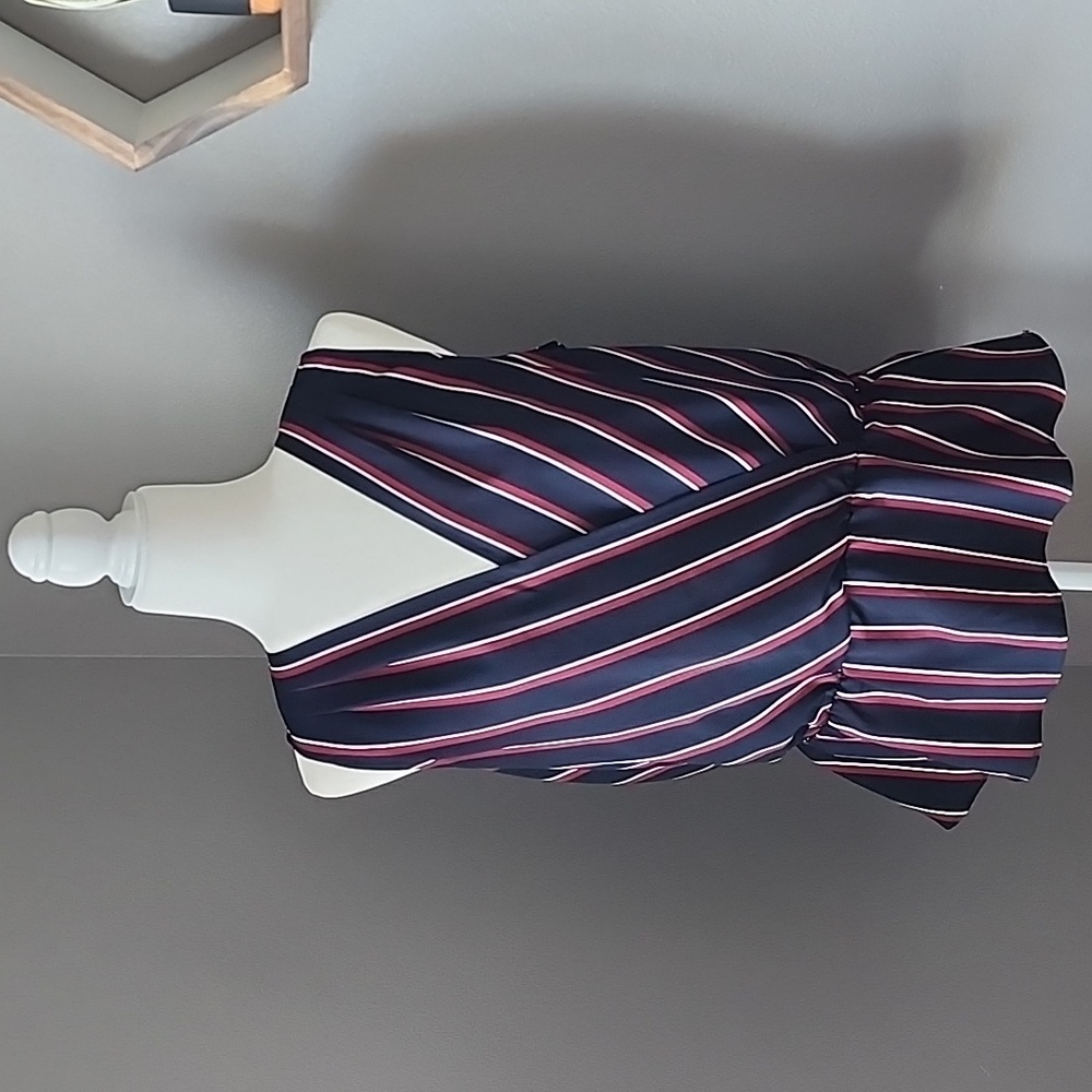 Banana Republic Sleeveless V-Neck Peplum Blouse